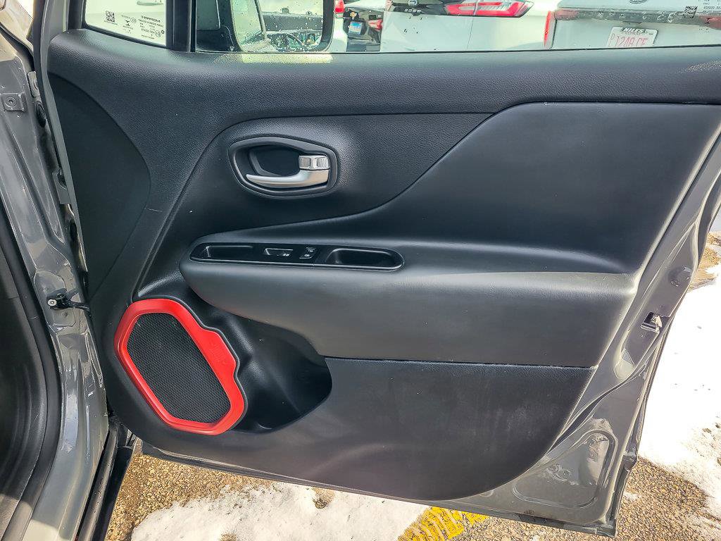 2020 JEEP RENEGADE - Image 26