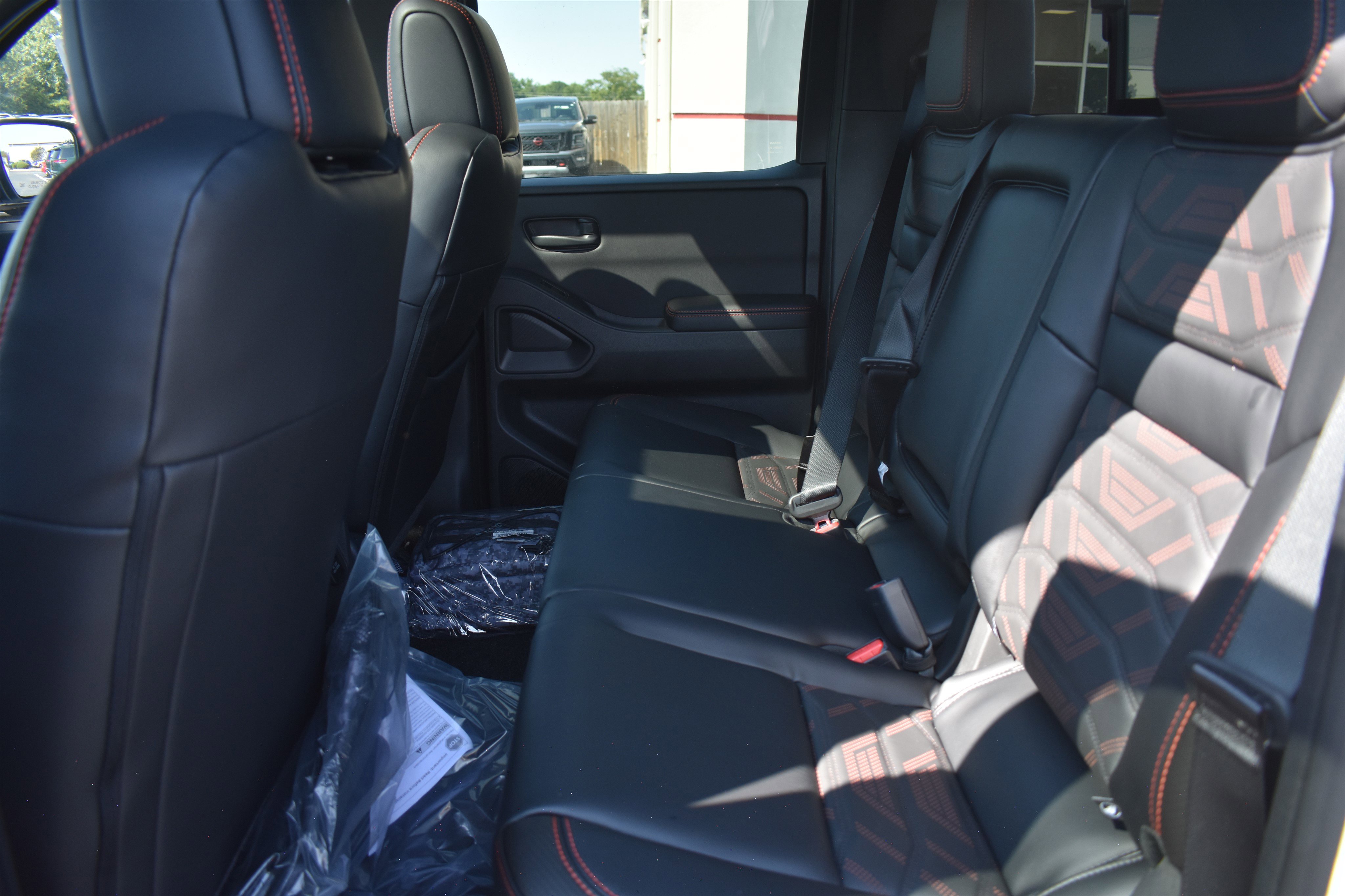 2026 Nissan Frontier Crew Cab PRO-4X photo 7