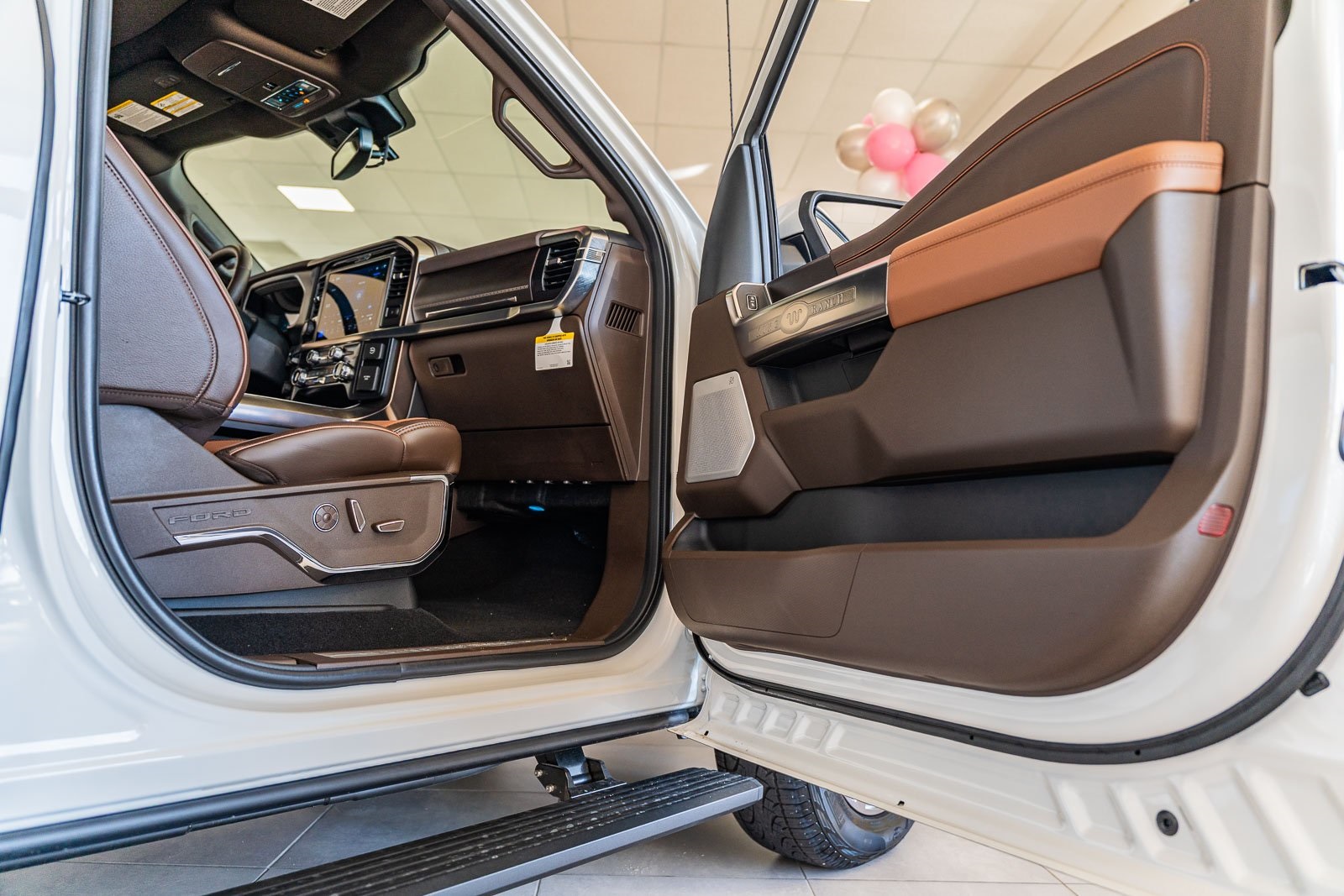2025 Ford F-150 King Ranch photo 11