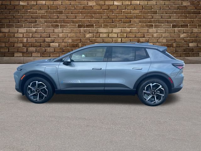 2026 Chevrolet Equinox EV 1LT photo 2