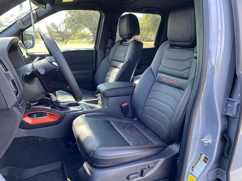2026 Nissan Frontier Crew Cab PRO-4X photo 8