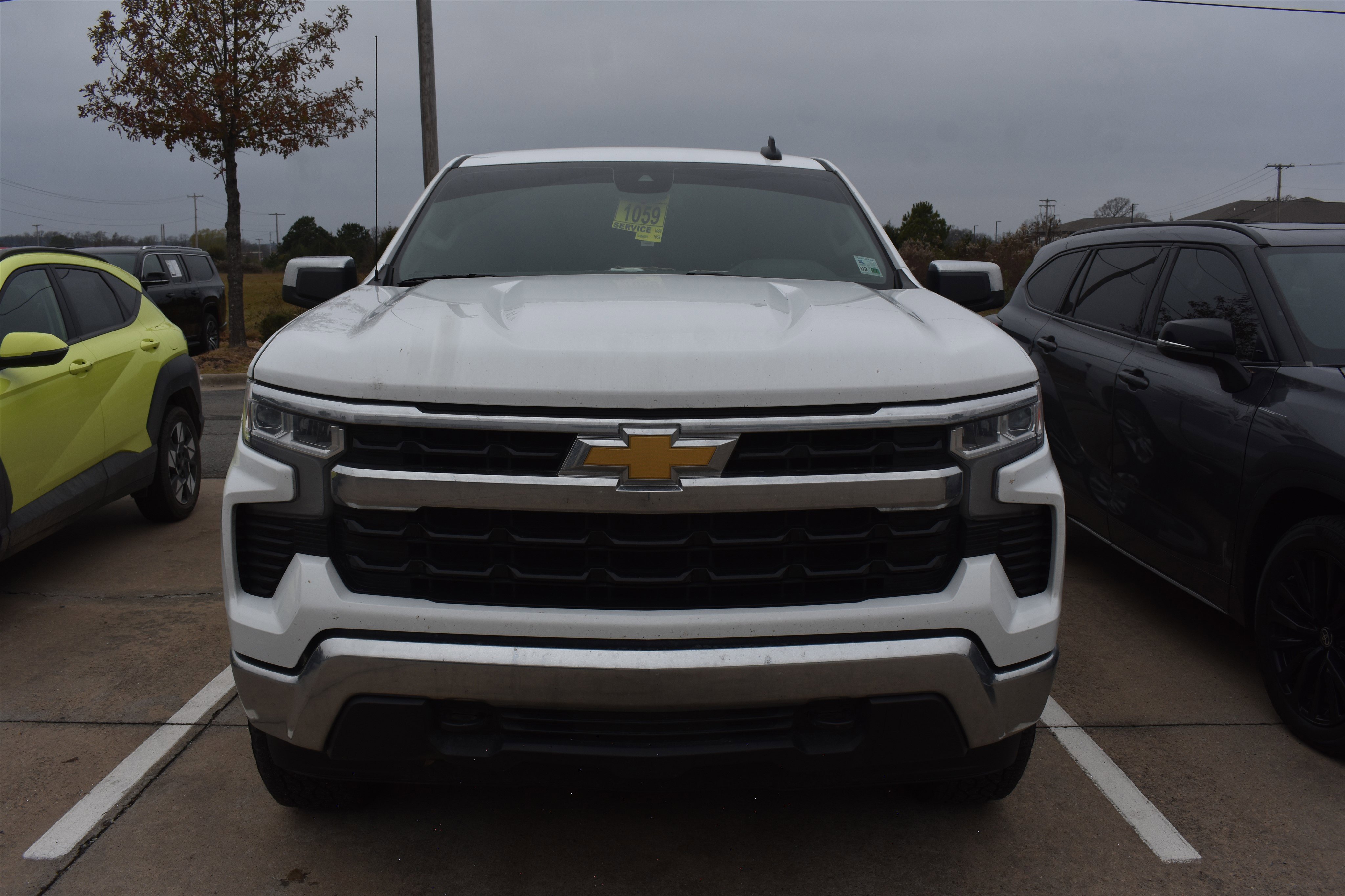 Used 2023 Chevrolet Silverado 1500 LT with VIN 2GCUDDED8P1140322 for sale in Little Rock