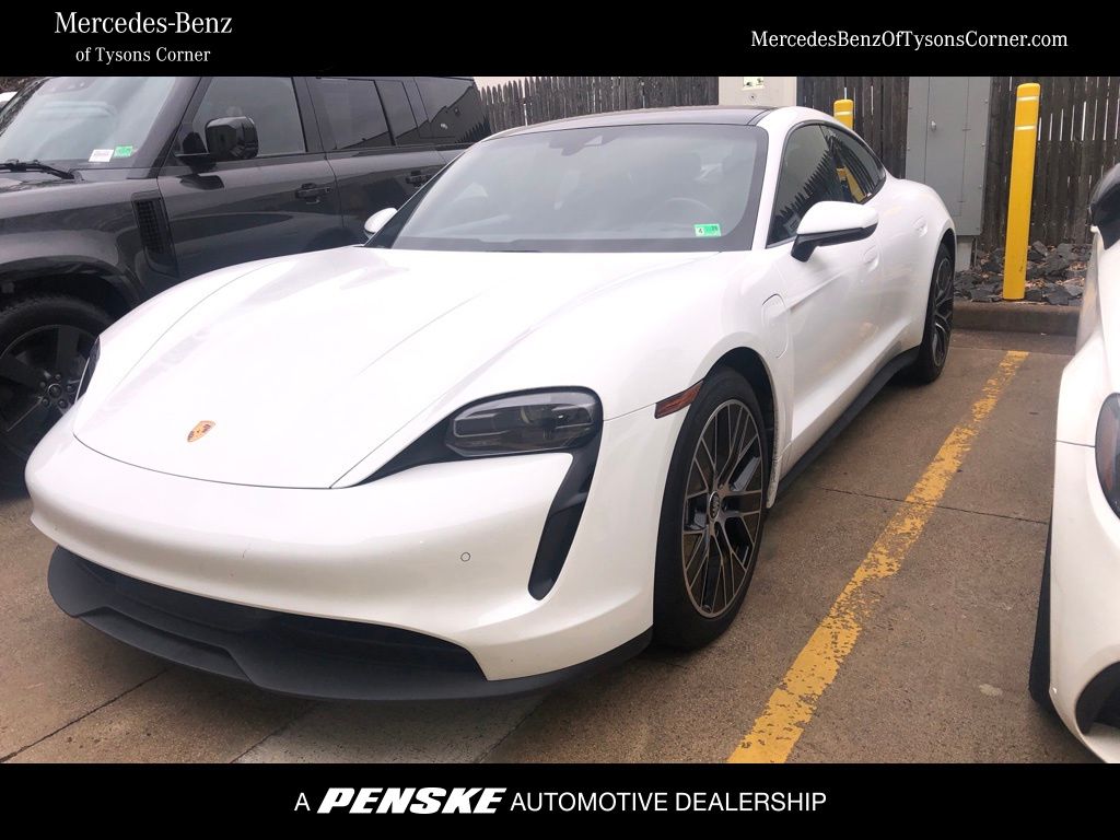 2021 Porsche Taycan Base's photo