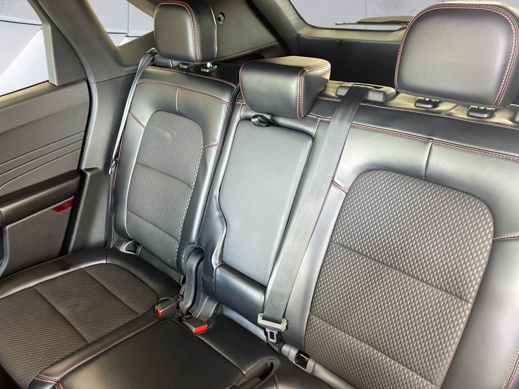 2023 Ford Escape ST-Line photo 18