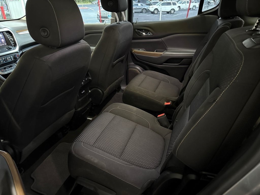 2023 Gmc Acadia SLE photo 7