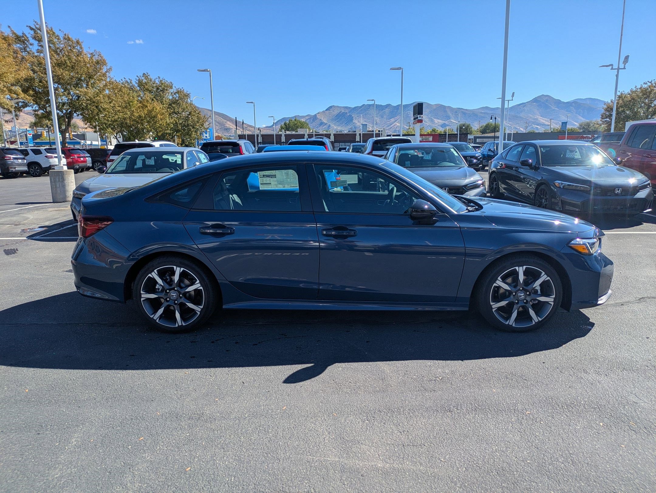 2026 Honda Civic Hybrid Sport Touring photo 2