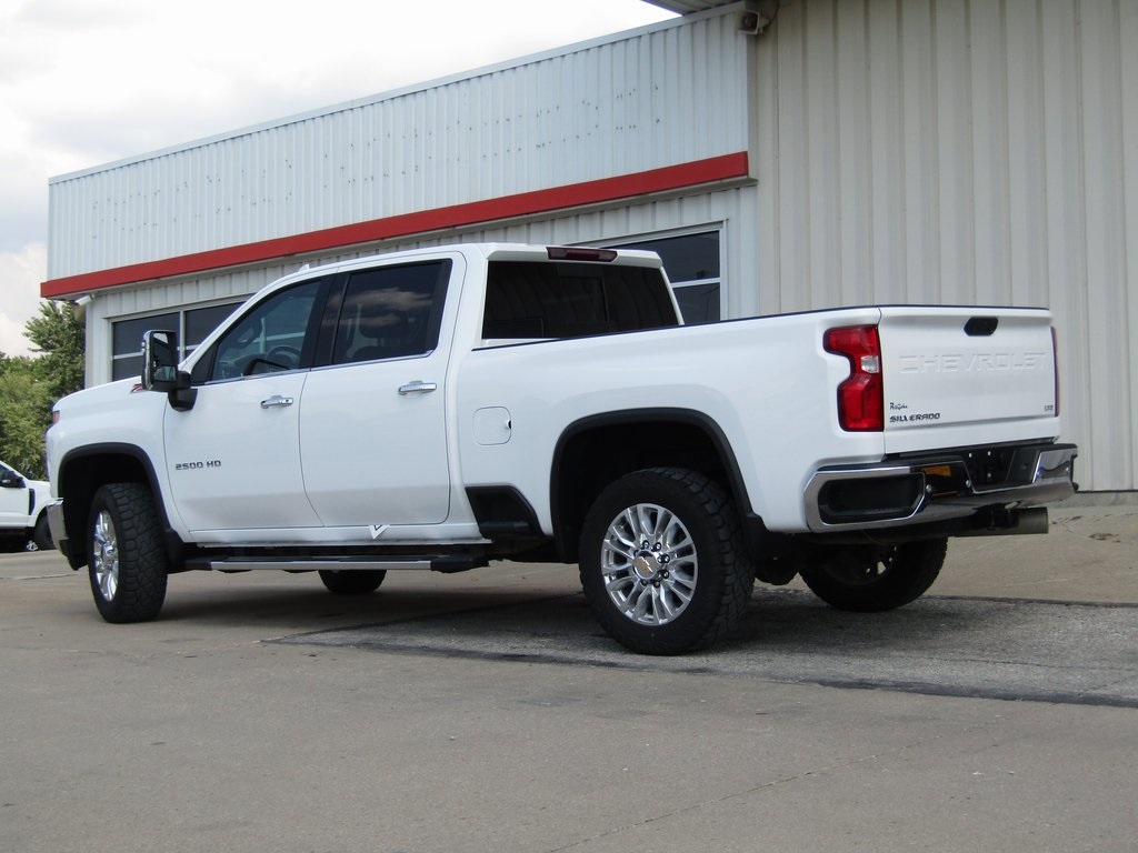 2023 Chevrolet Silverado 2500HD LTZ photo 9