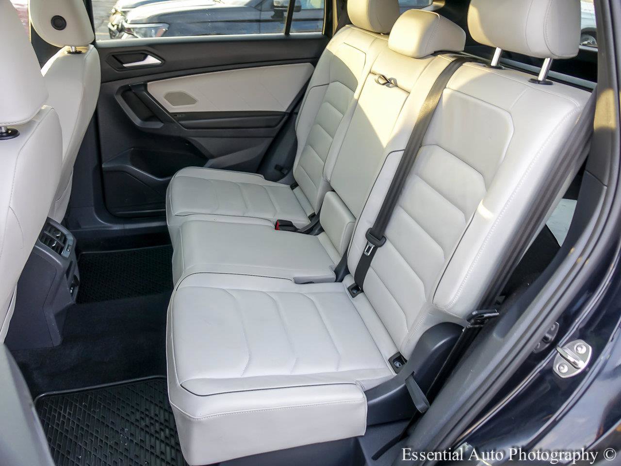 2021 VOLKSWAGEN TIGUAN - Image 9