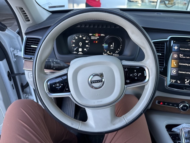 2020 Volvo XC90 T8 Inscription photo 4