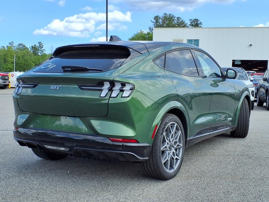2025 Ford Mustang Mach-E GT photo 3
