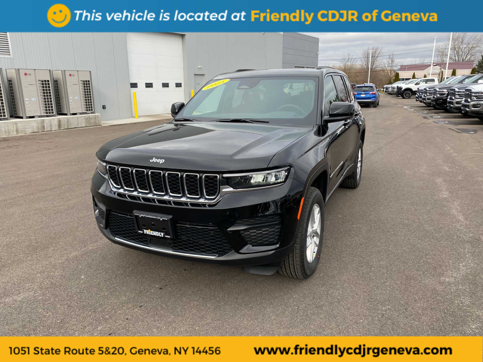 2025 Jeep Grand Cherokee Laredo's photo