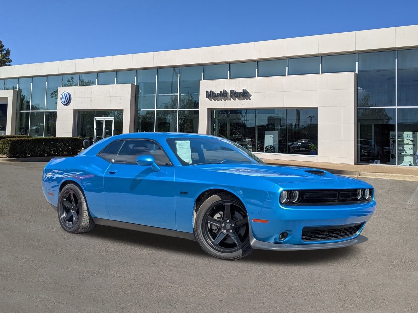 2023 Dodge Challenger R/T's photo