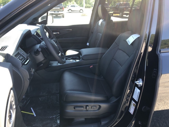 2025 Honda Ridgeline Black Edition photo 9