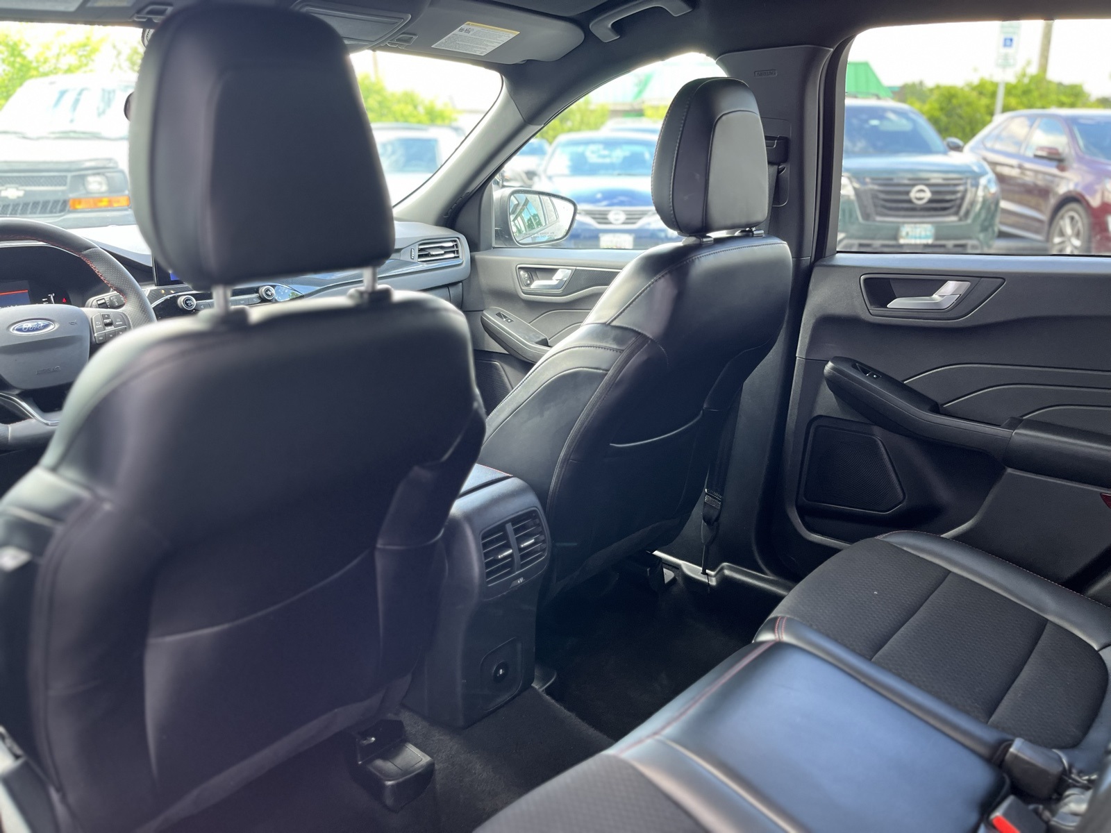 2024 Ford Escape ST-Line photo 30