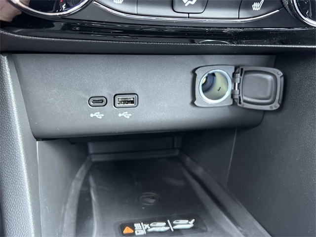 2026 Buick Encore GX Sport Touring photo 21