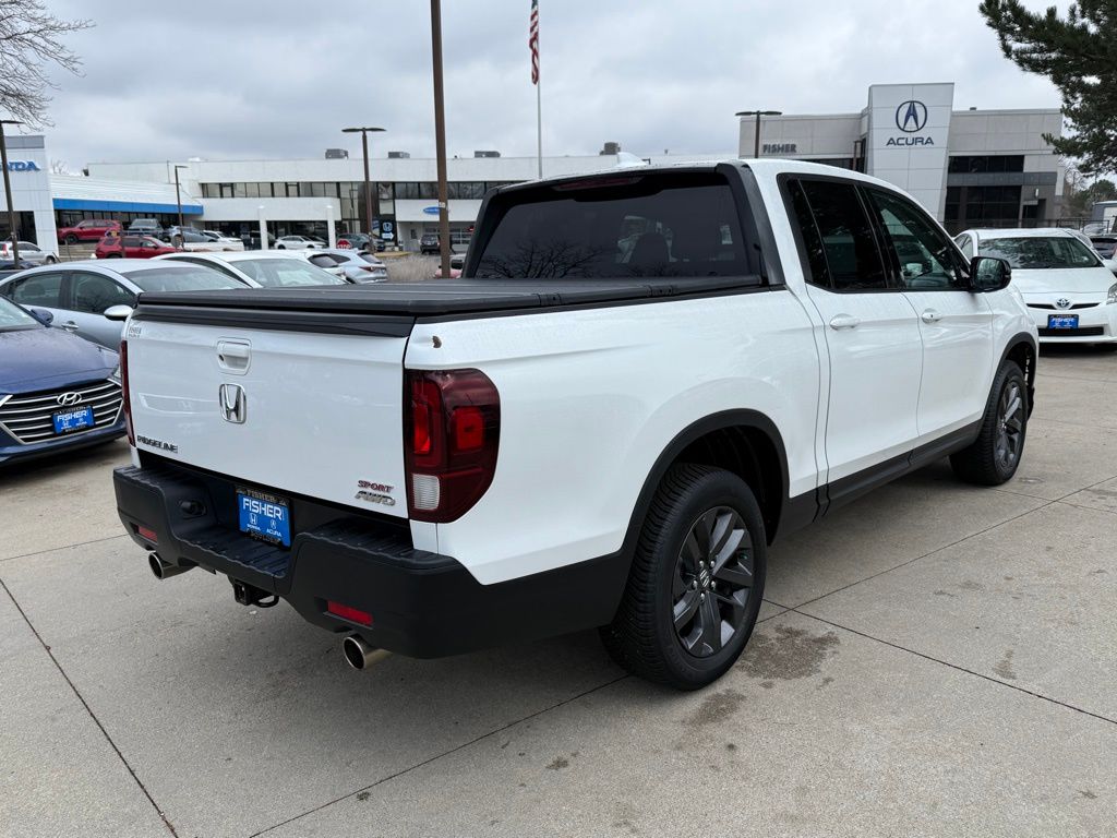 2021 Honda Ridgeline Sport photo 3
