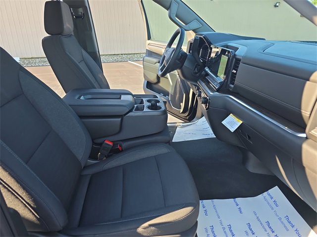 2025 Chevrolet Silverado RST photo 10
