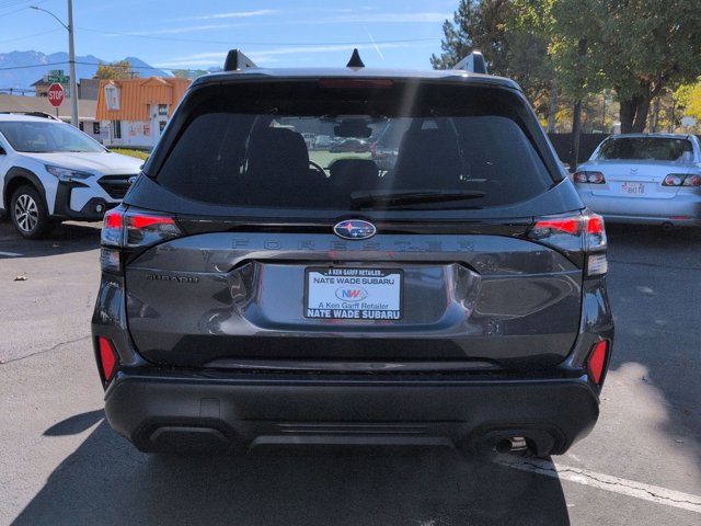 2025 Subaru Forester Premium Base photo 4