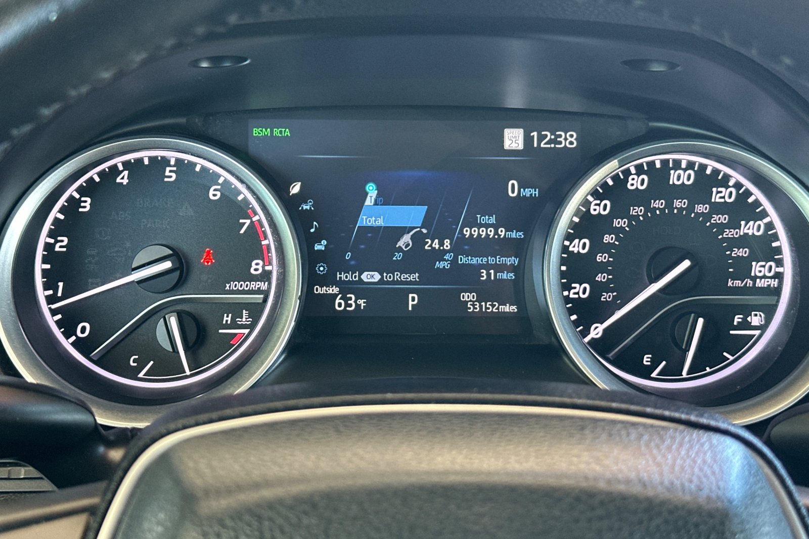 2023 Toyota Camry XLE photo 22
