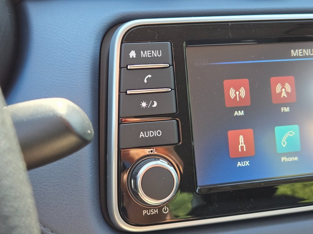 2025 Nissan Versa SV photo 20