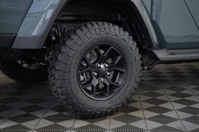 2025 Jeep Gladiator Sport photo 32