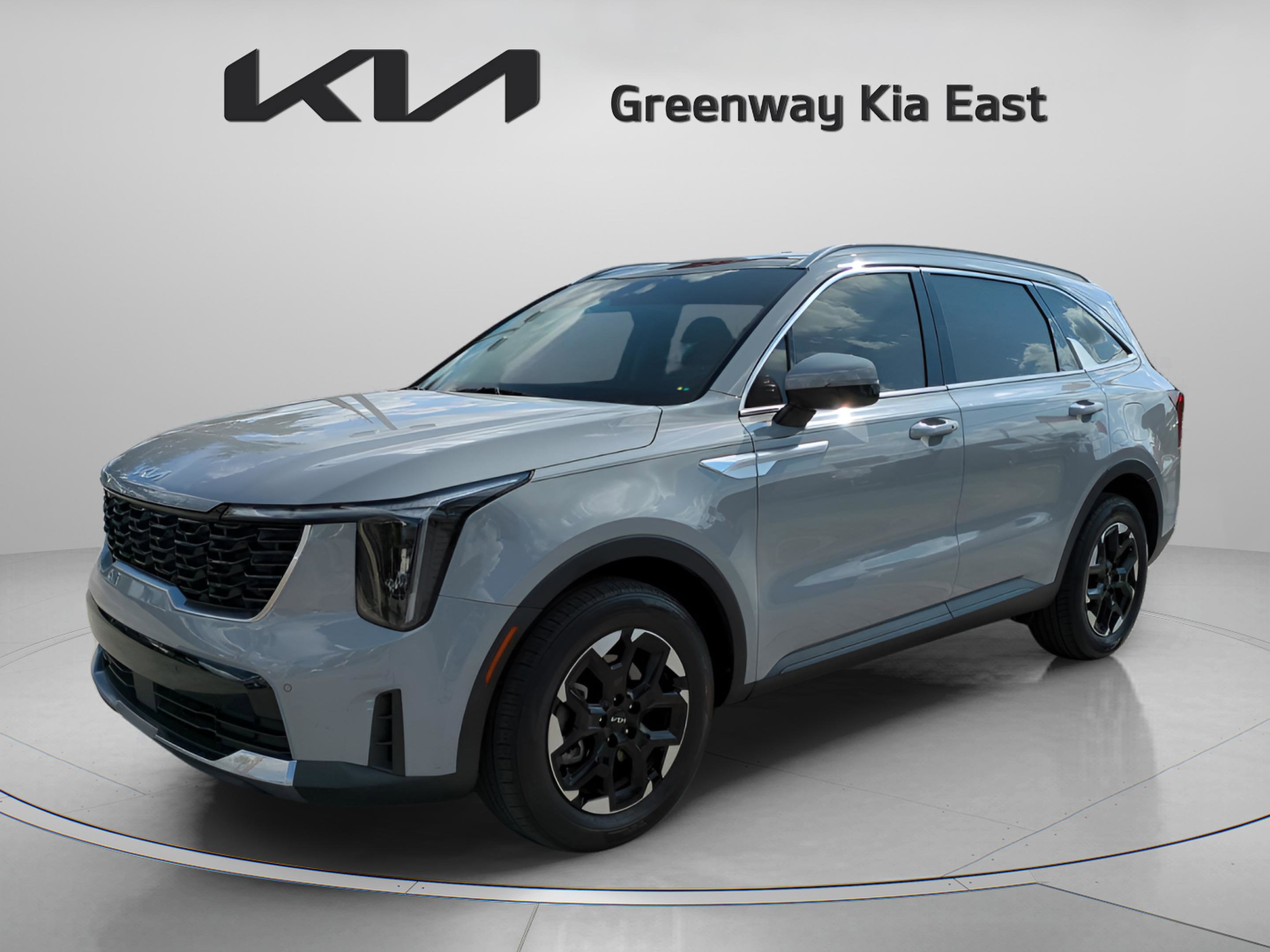 2024 Kia Sorento S photo 2