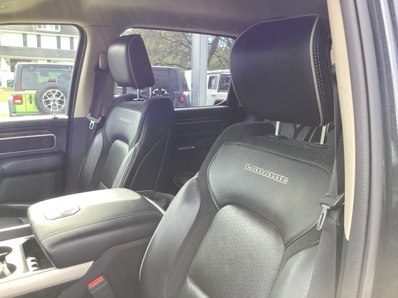 2019 Ram 1500 Laramie photo 17