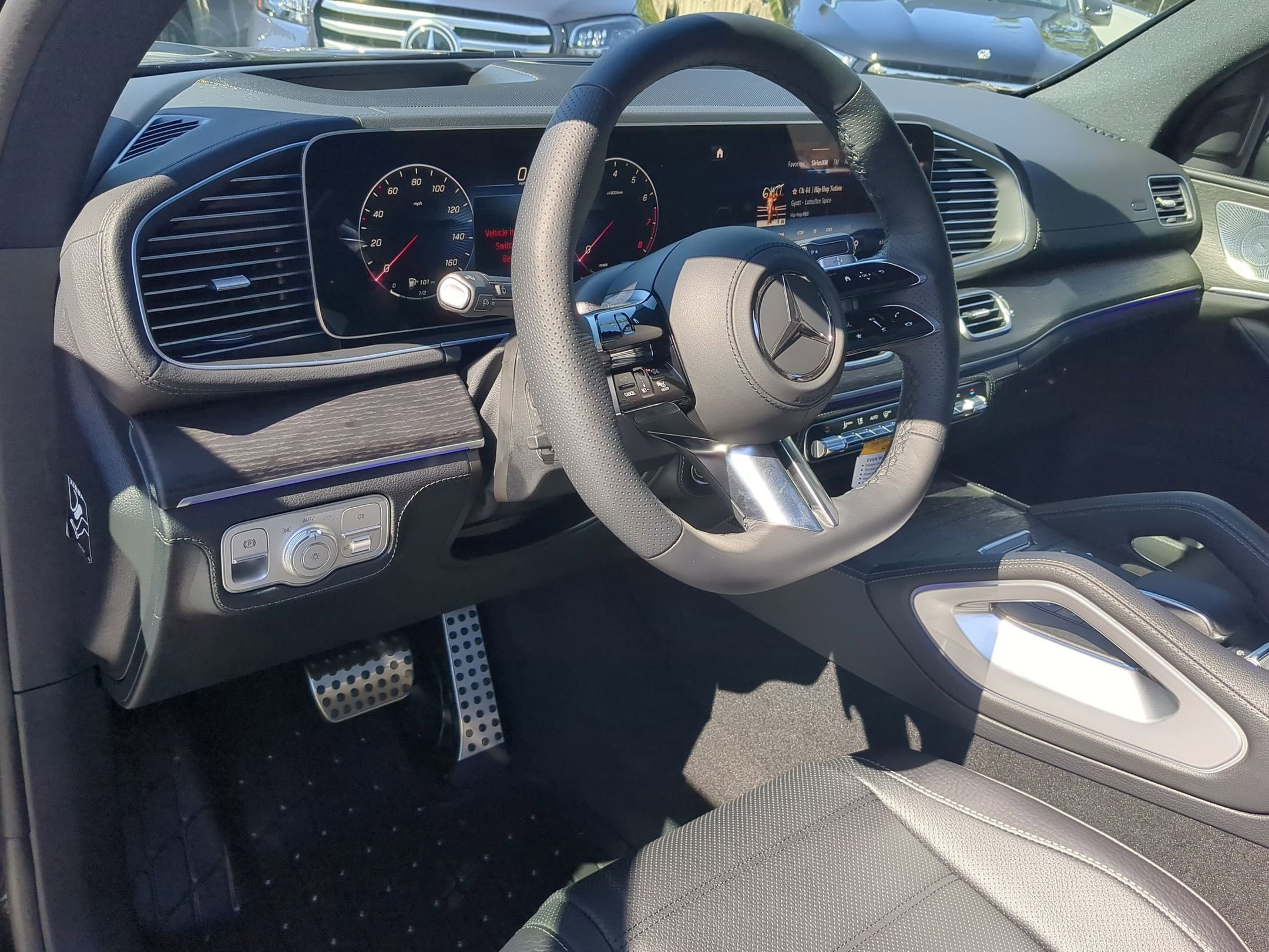 2026 Mercedes Benz GLS 580 4MATIC photo 2