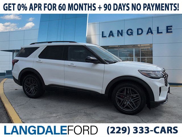 2025 Ford Explorer ST's photo