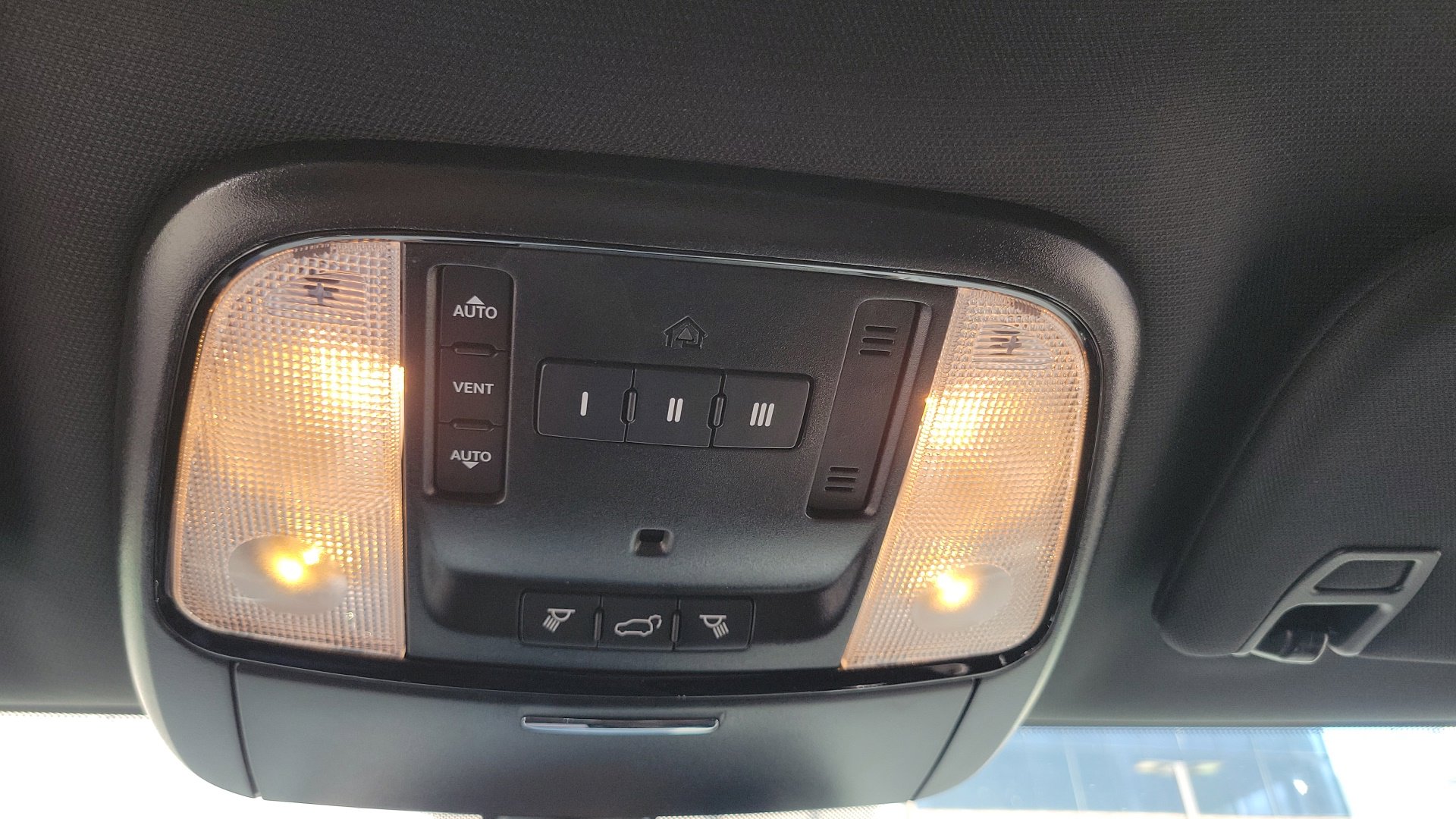 Used 2021 Destroyer Gray Clearcoat Dodge SRT Hellcat image 33