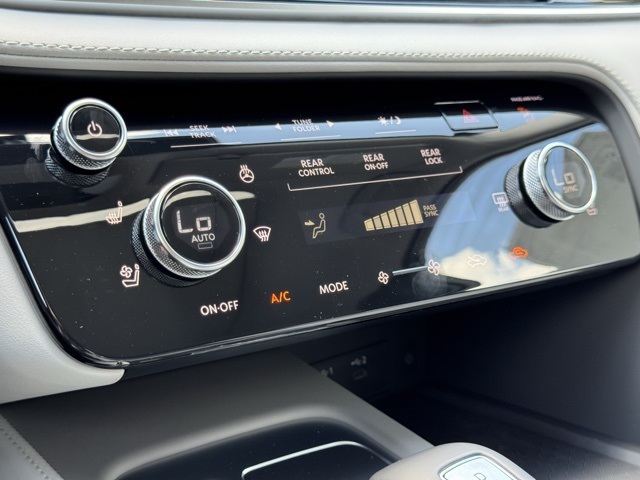 2026 Infiniti QX60 Luxe photo 29