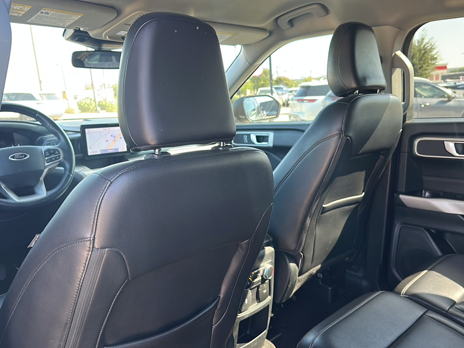 2021 Ford Explorer XLT photo 4