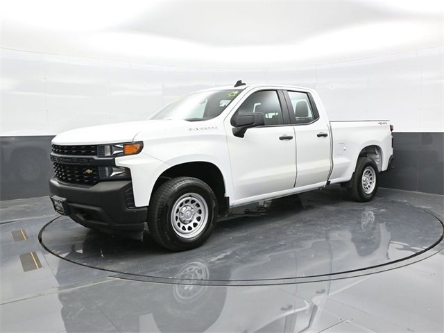 2021 Chevrolet Silverado 1500 photo 2