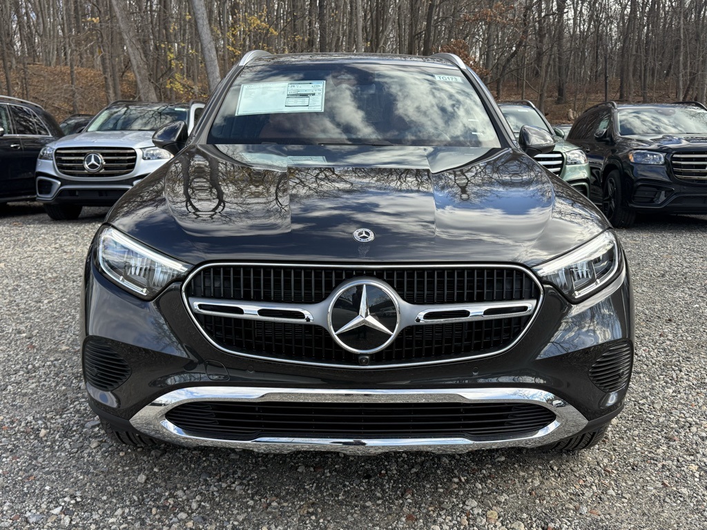 2026 Mercedes Benz GLC 300 4MATIC photo 2