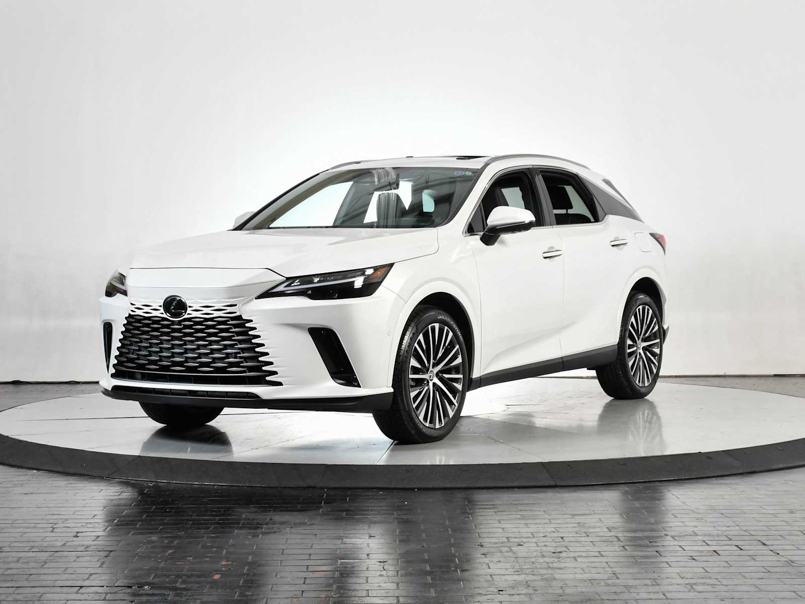 2025 Lexus RX 350's photo