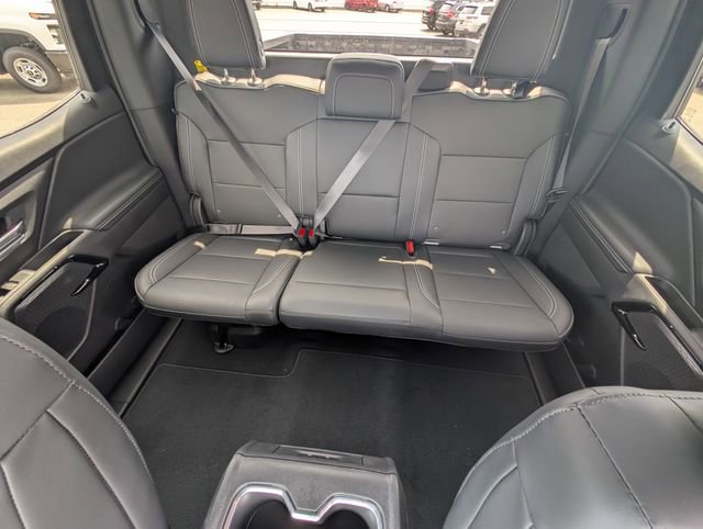 2025 Chevrolet Silverado EV LT photo 27