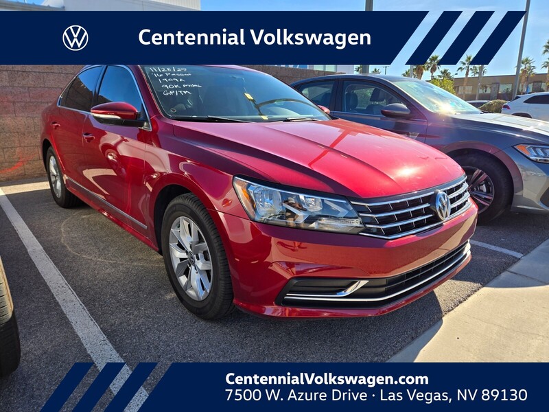 2016 Volkswagen Passat S's photo