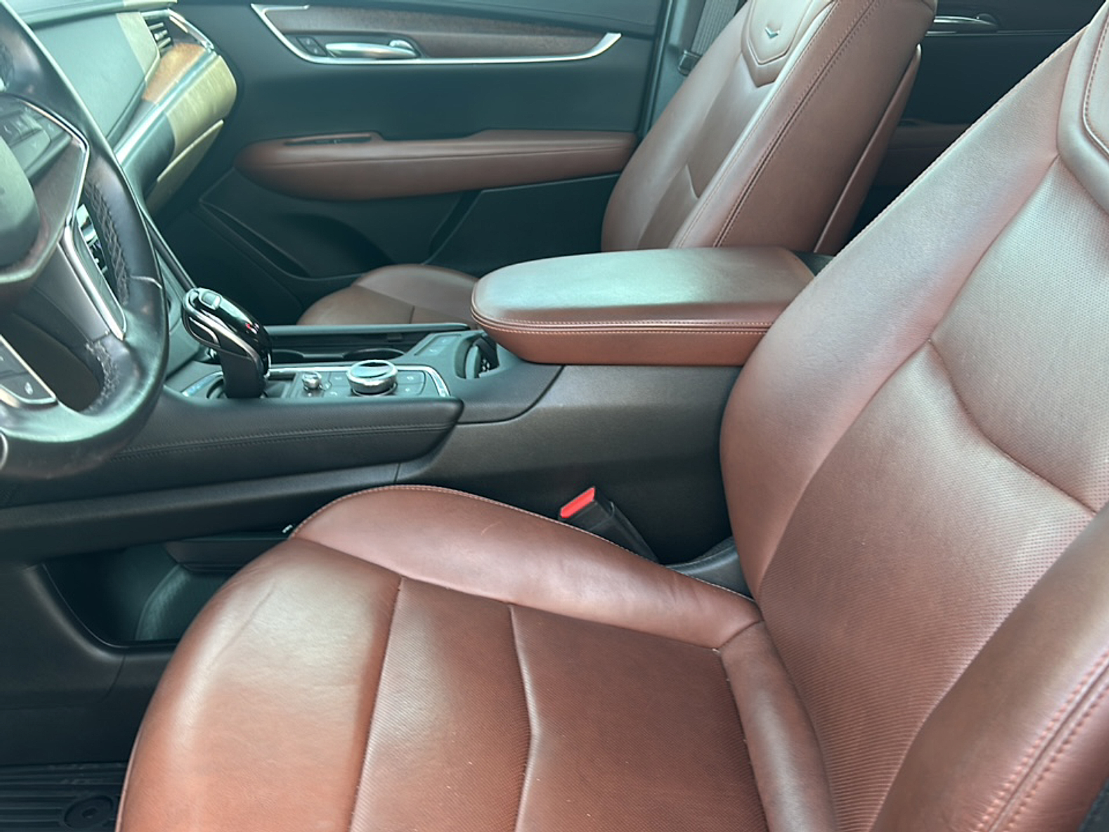 2021 Cadillac XT5 Sport photo 4