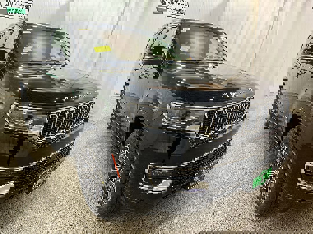 2025 Jeep Wagoneer Series I's photo