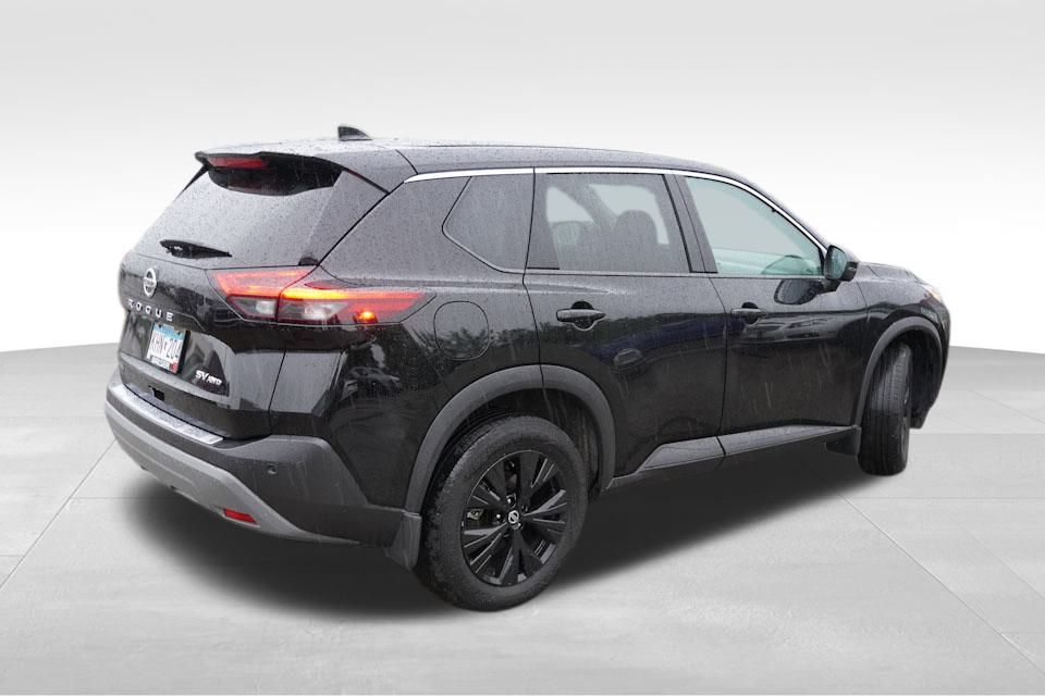 2021 Nissan Rogue SV AWD photo 3