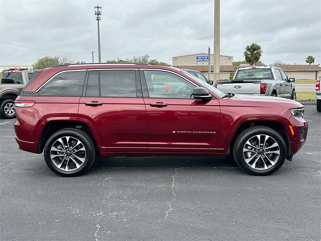 2022 Jeep Grand Cherokee Overland photo 8