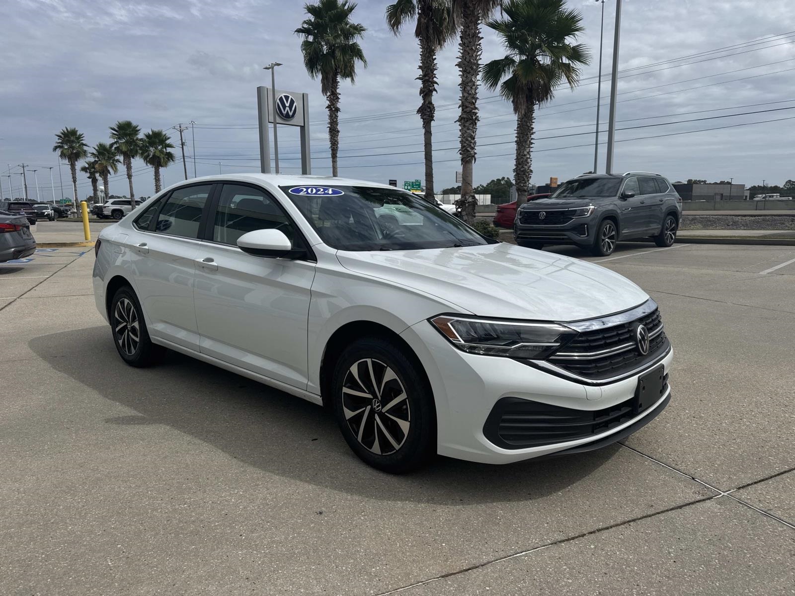2024 Volkswagen Jetta 1.5T S photo 3