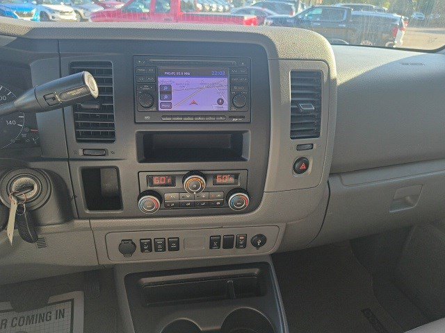 2013 Nissan NV3500 photo 17