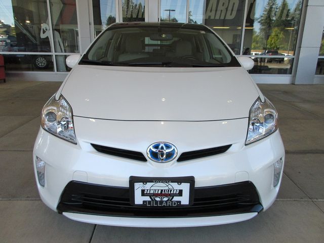 2015 Toyota Prius Four photo 3