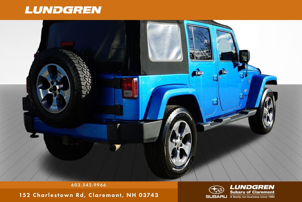 2016 Jeep Wrangler Unlimited Sahara photo 3