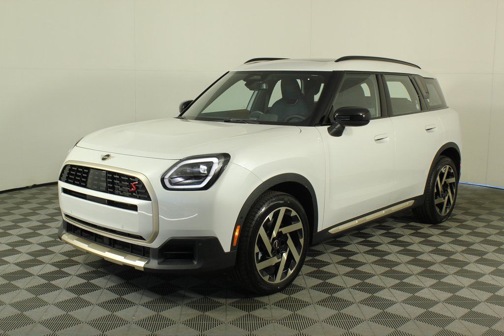 2025 MINI Countryman S's photo
