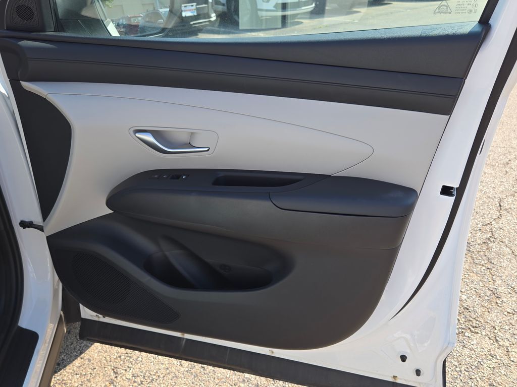 2025 Hyundai Tucson SEL photo 4