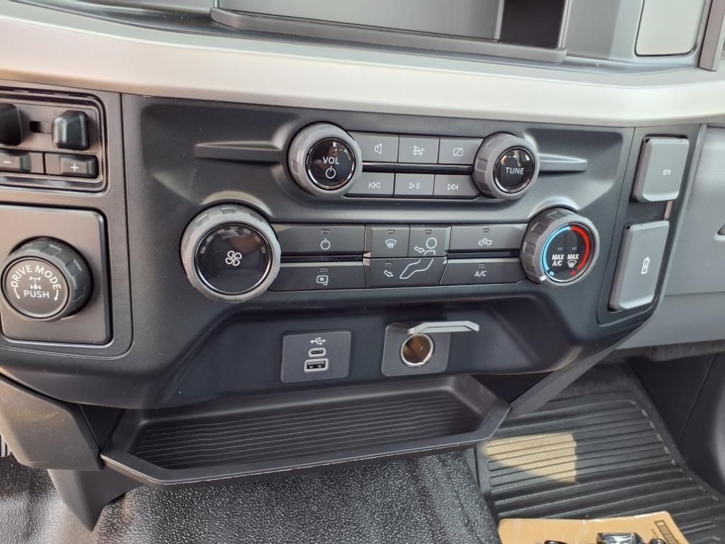 2023 FORD F-250 - Image 39