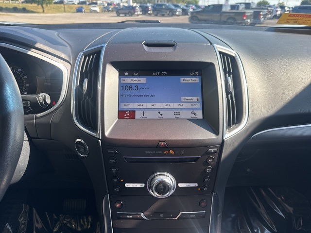 2019 Ford Edge Titanium photo 10