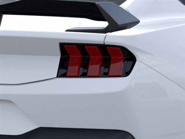 2025 Ford Mustang Dark Horse photo 18